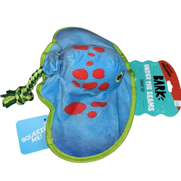 Bark Box Stingray Dog Toy Under The Seams Crosby The Ray Rare Crinkle Squeaky - Picture 3 of 6